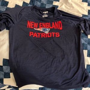 Polyester men’s large ne patriots tshirt